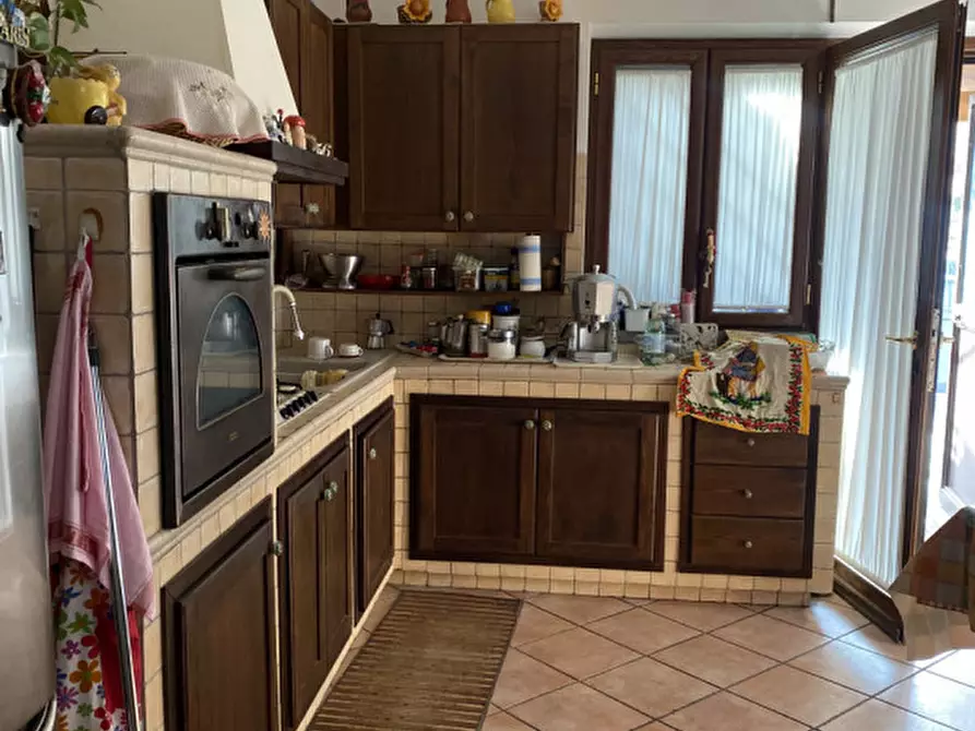 Immagine 56 di Casa quadrifamiliare in vendita  in VIA MONTE CREMASCO a Roma