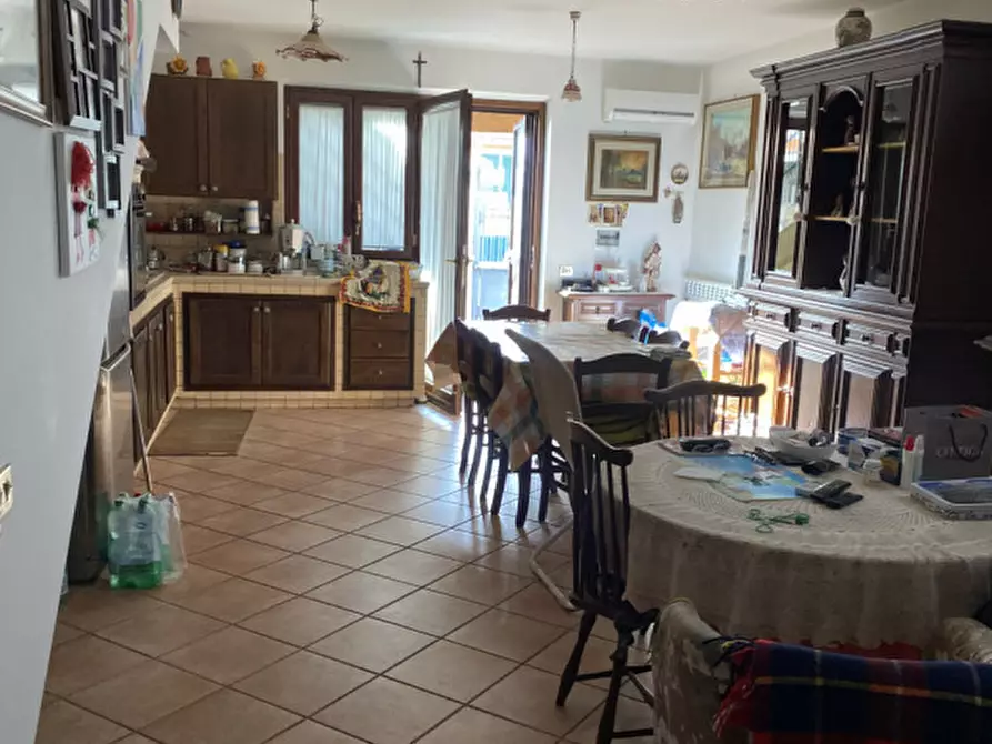 Immagine 62 di Casa quadrifamiliare in vendita  in VIA MONTE CREMASCO a Roma