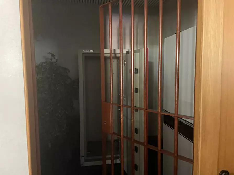 Immagine 3 di Negozio in affitto  in Via Statale 467 N° 123 a Casalgrande