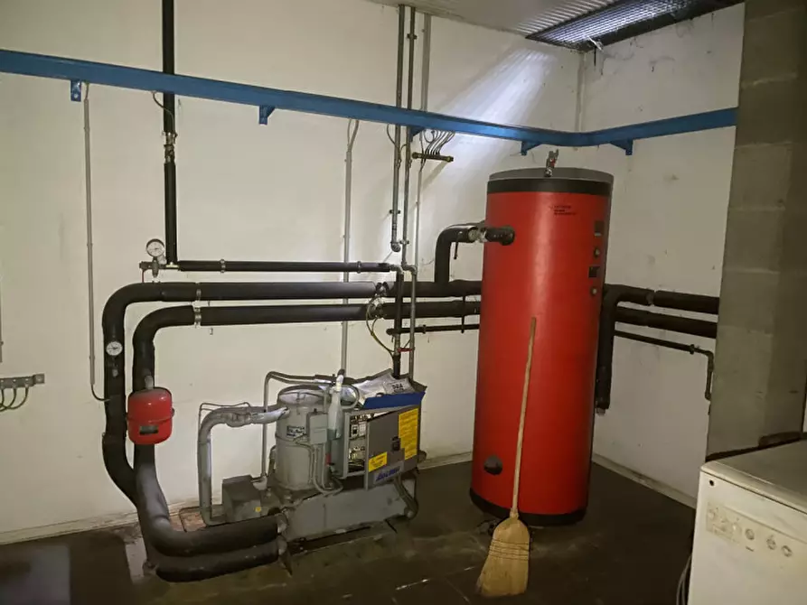 Immagine 7 di Negozio in affitto  in Via Statale 467 N° 123 a Casalgrande