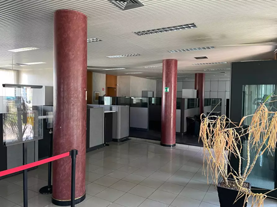 Immagine 10 di Negozio in affitto  in Via Statale 467 N° 123 a Casalgrande