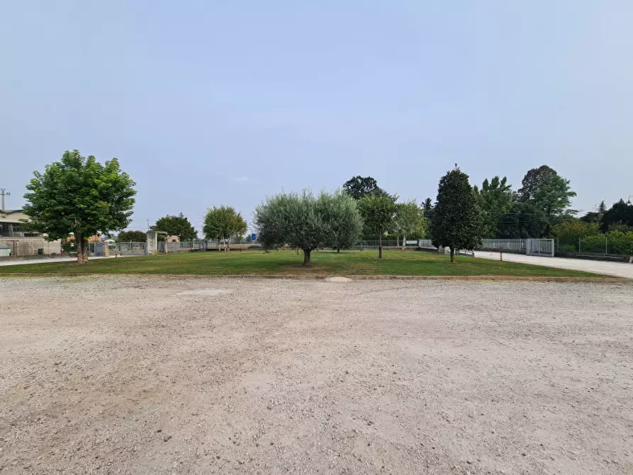 Immagine 8 di Capannone industriale in vendita  in VIA RONDELLO a Urbana