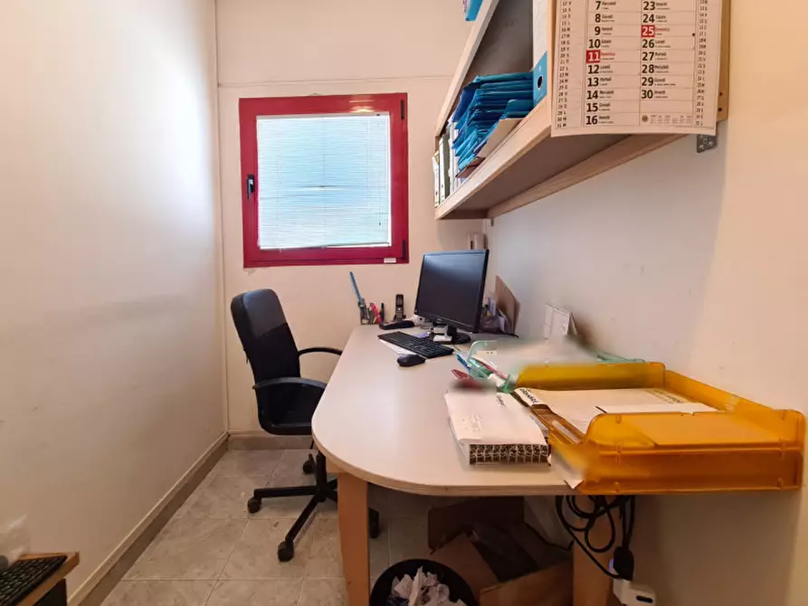 Immagine 14 di Capannone industriale in vendita  in VIA RONDELLO a Urbana