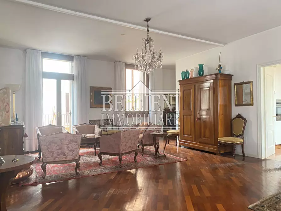 Immagine 10 di Appartamento in vendita  in Contra' Piazza del Castello a Vicenza