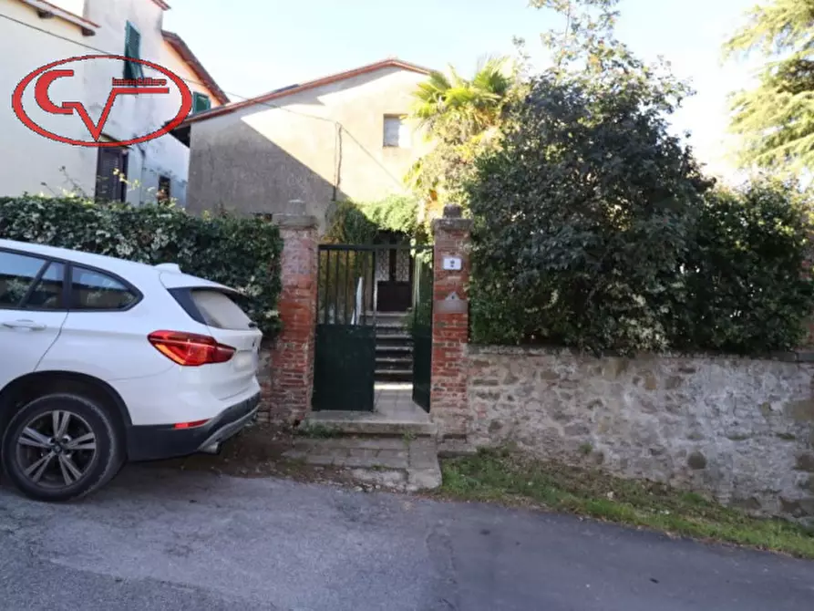 Immagine 7 di Casa indipendente in vendita  in moncioni a Montevarchi