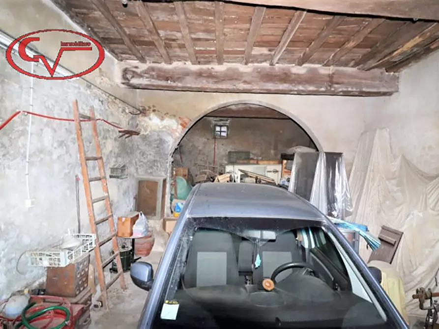 Immagine 8 di Casa indipendente in vendita  in moncioni a Montevarchi