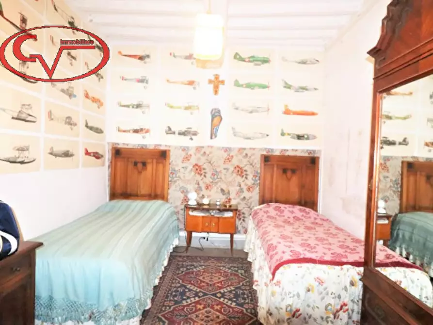 Immagine 11 di Casa indipendente in vendita  in moncioni a Montevarchi