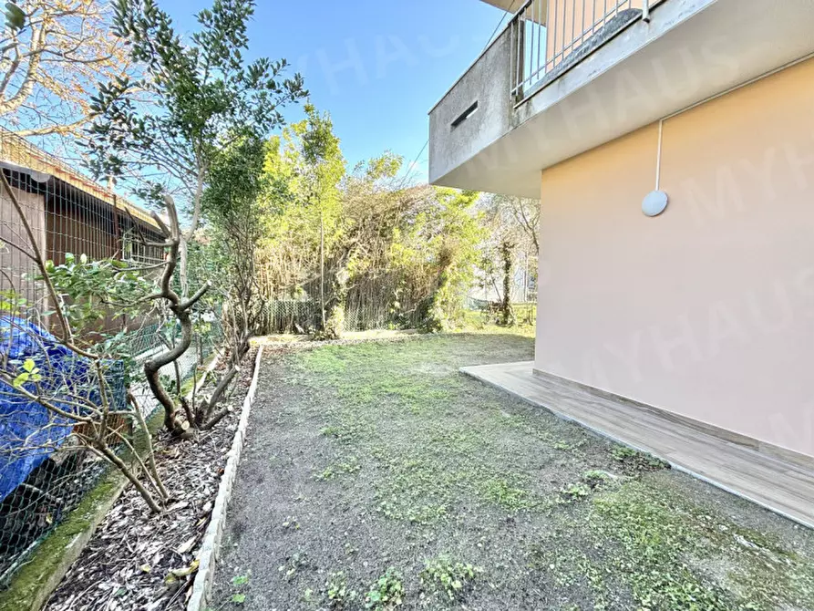 Immagine 25 di Appartamento in vendita  in viale raffaello sanzio 3 a Cesenatico