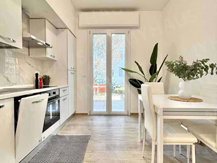 Immagine 28 di Appartamento in vendita  in viale raffaello sanzio 3 a Cesenatico