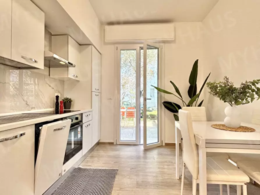 Immagine 30 di Appartamento in vendita  in viale raffaello sanzio 3 a Cesenatico