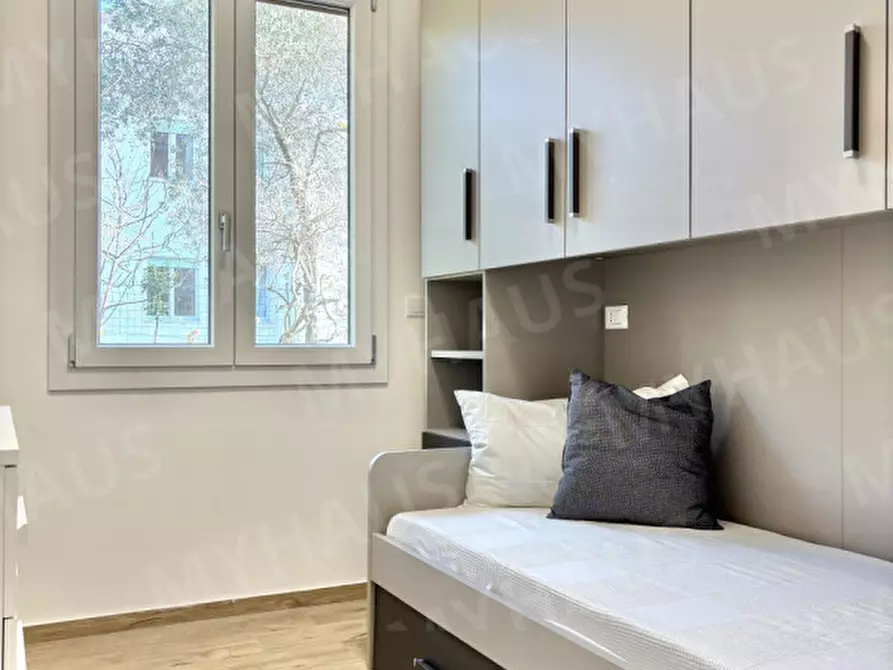 Immagine 43 di Appartamento in vendita  in viale raffaello sanzio 3 a Cesenatico