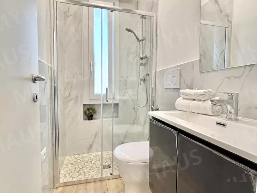 Immagine 44 di Appartamento in vendita  in viale raffaello sanzio 3 a Cesenatico