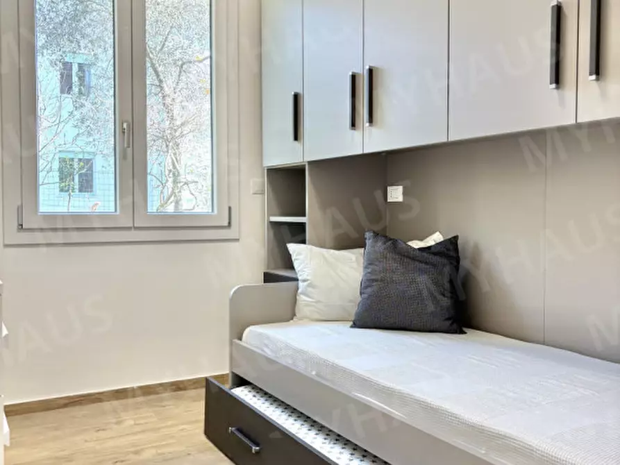 Immagine 46 di Appartamento in vendita  in viale raffaello sanzio 3 a Cesenatico