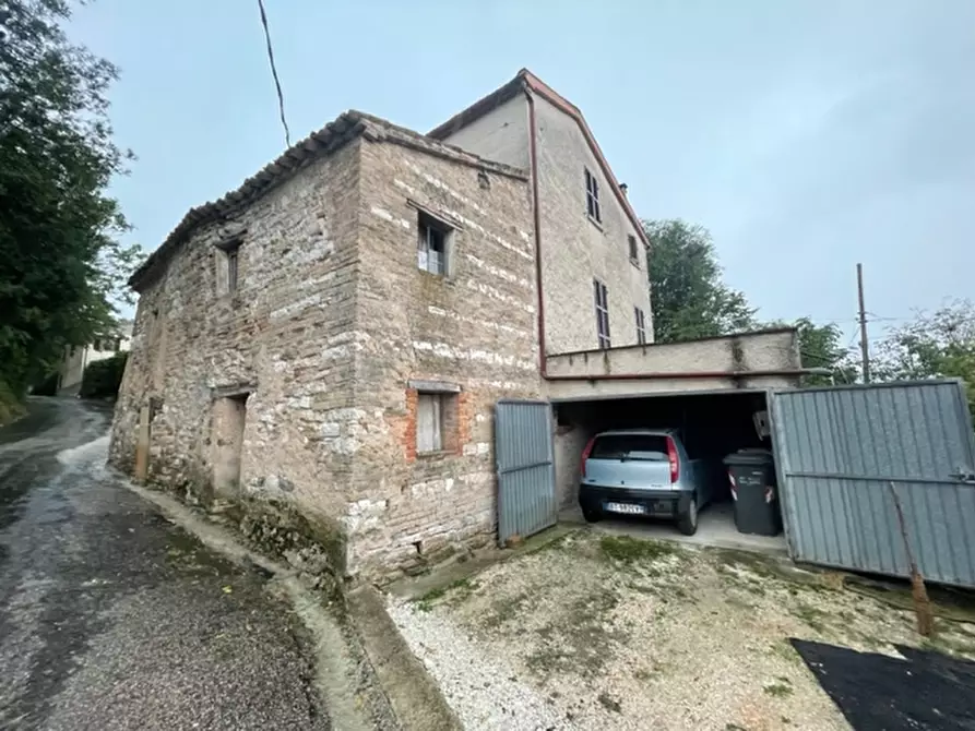 Immagine 1 di Casa indipendente in vendita  a Arcevia