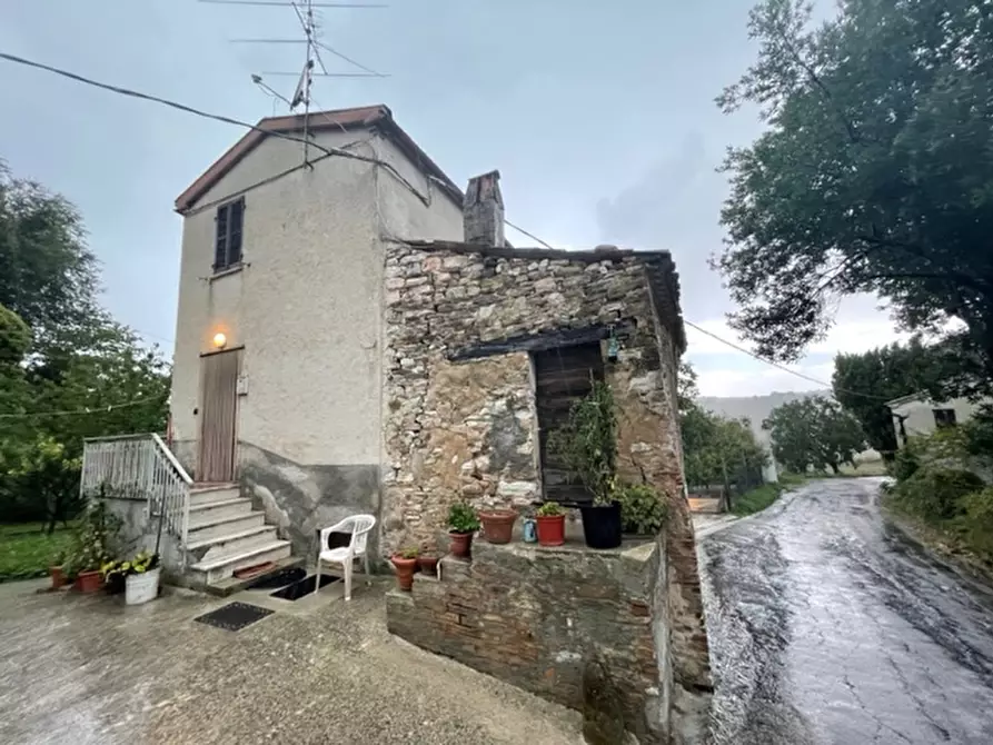 Immagine 2 di Casa indipendente in vendita  a Arcevia