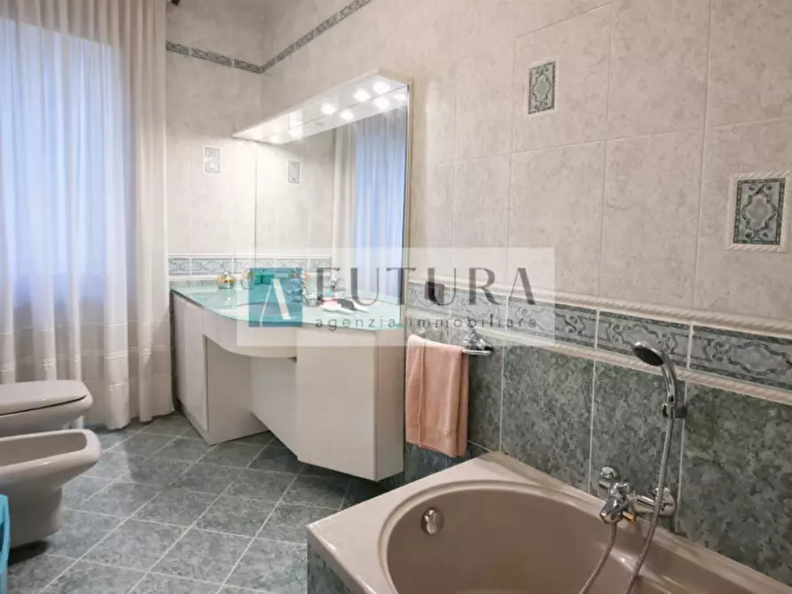 Immagine 4 di Appartamento in vendita  in viale mazzini, 11 a Vicenza
