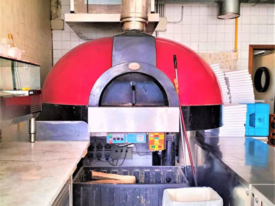 Immagine 1 di Attività commerciale in vendita  a San Giorgio In Bosco