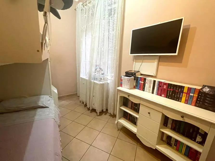 Immagine 7 di Appartamento in vendita  in Via Sant'Antonio Abate a Napoli