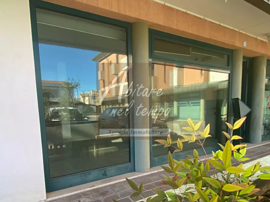 Immagine 2 di Negozio in affitto  in Cittadella a Cittadella