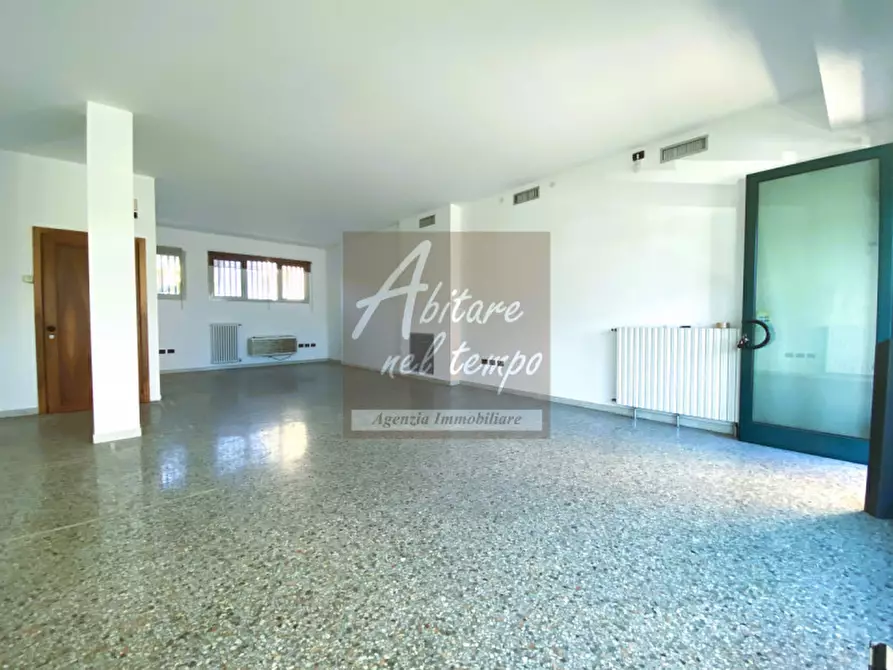 Immagine 10 di Negozio in affitto  in Cittadella a Cittadella