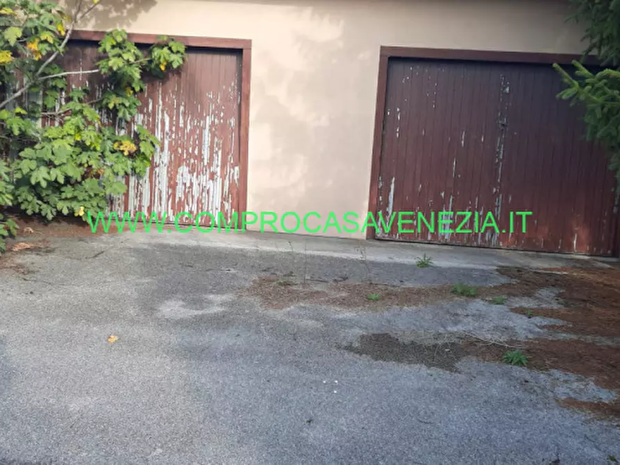 Immagine 8 di Villa in vendita  in via bonisiolo a Casale Sul Sile