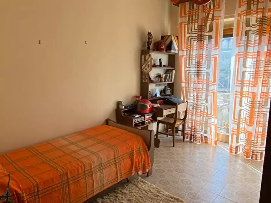 Immagine 5 di Appartamento in vendita  in VIALE MEDAGLIE D'ORO a Modica