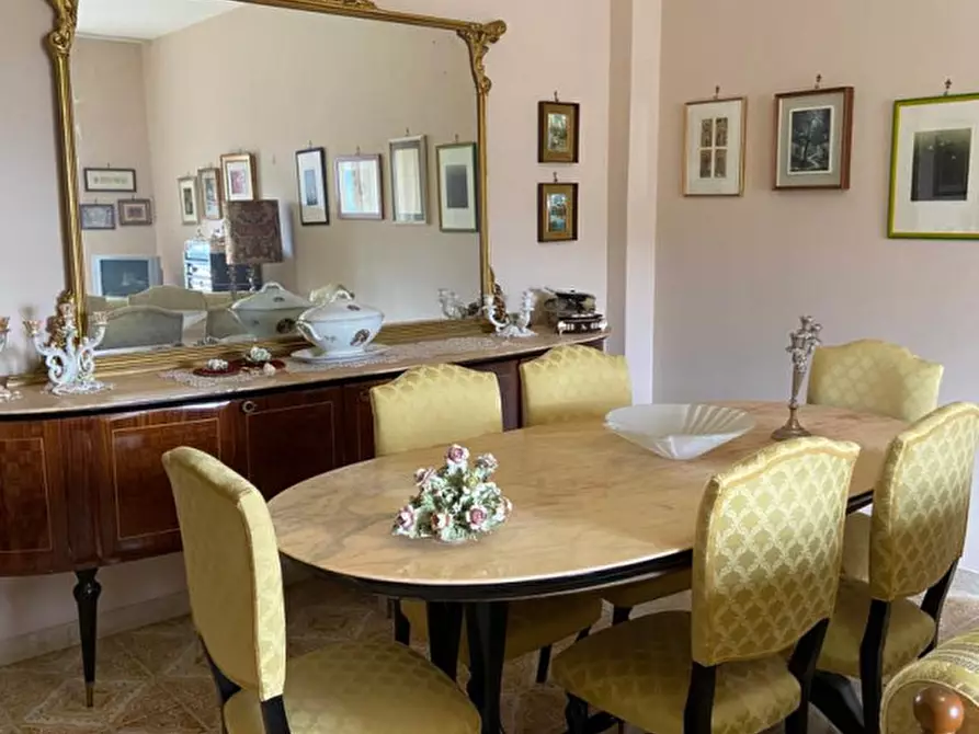 Immagine 15 di Appartamento in vendita  in VIALE MEDAGLIE D'ORO a Modica