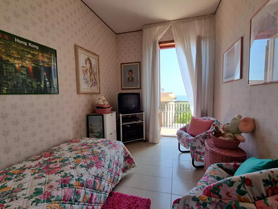 Immagine 25 di Villa in vendita  in Via del Mandorlo a Milazzo