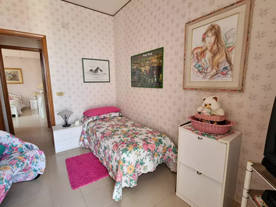 Immagine 26 di Villa in vendita  in Via del Mandorlo a Milazzo