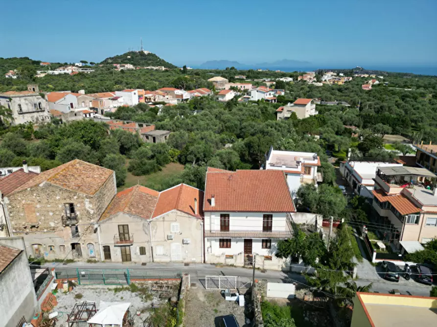 Immagine 41 di Villa in vendita  in Via del Mandorlo a Milazzo