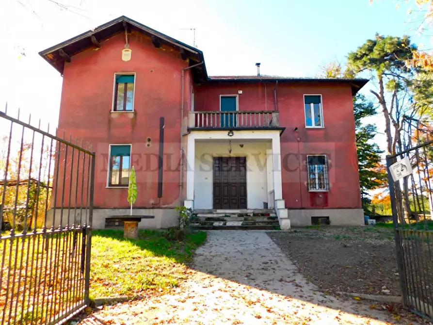 Immagine 1 di Villa in vendita  in Strada Provinciale 206 a Gropello Cairoli