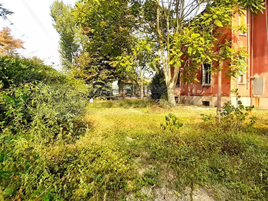 Immagine 30 di Villa in vendita  in Strada Provinciale 206 a Gropello Cairoli