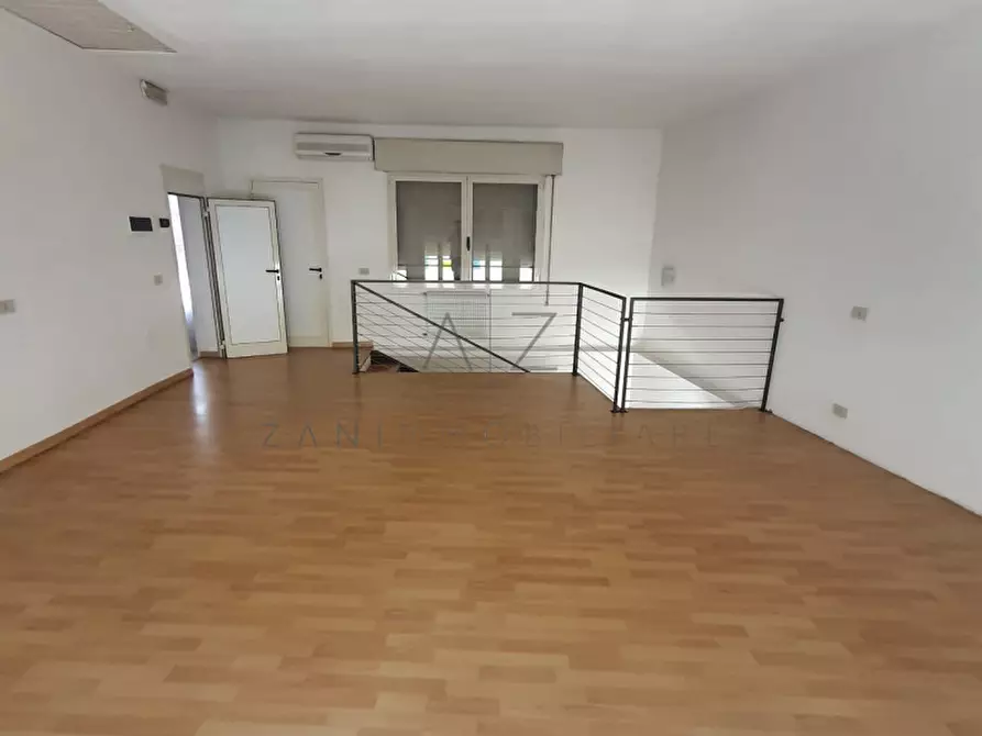 Immagine 12 di Casa indipendente in vendita  in Via Roma a Tombolo