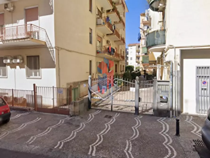 Immagine 5 di Negozio in vendita  in PORTICI CENTRO - LOCALE COMMERCIALE - ATTUALMENTE LOCATO a Portici