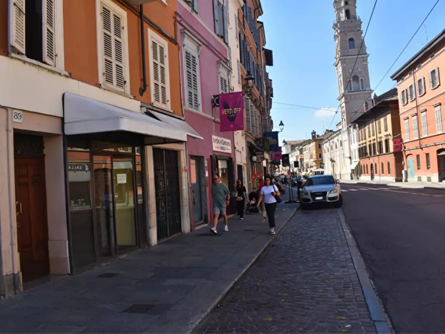 Immagine 20 di Negozio in vendita  in Strada Repubblica a Parma