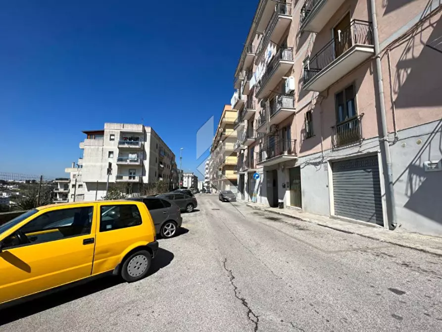 Immagine 5 di Garage in vendita  in via elio vittorini,18 a Martina Franca