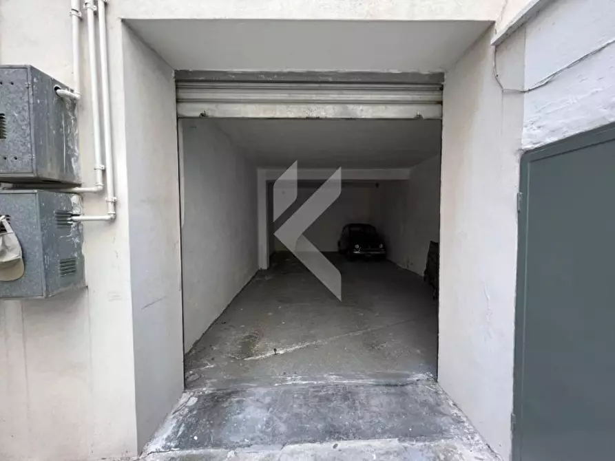 Immagine 6 di Garage in vendita  in via elio vittorini,18 a Martina Franca