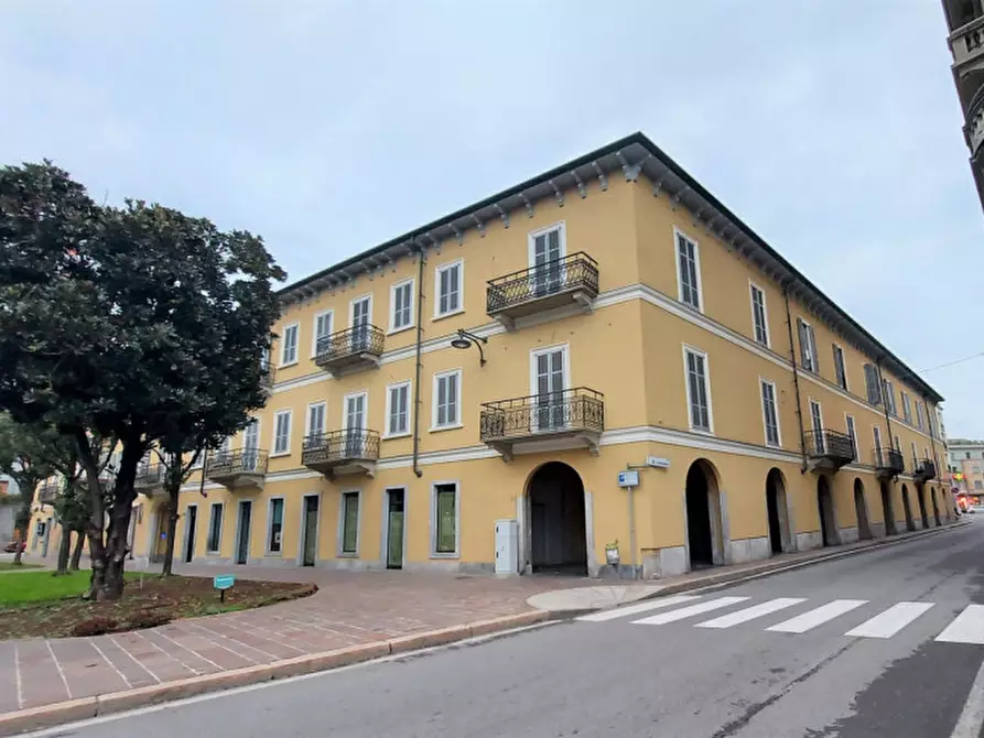 Immagine 1 di Ufficio in vendita  in Corso XX Settembre, N. 1 a Busto Arsizio