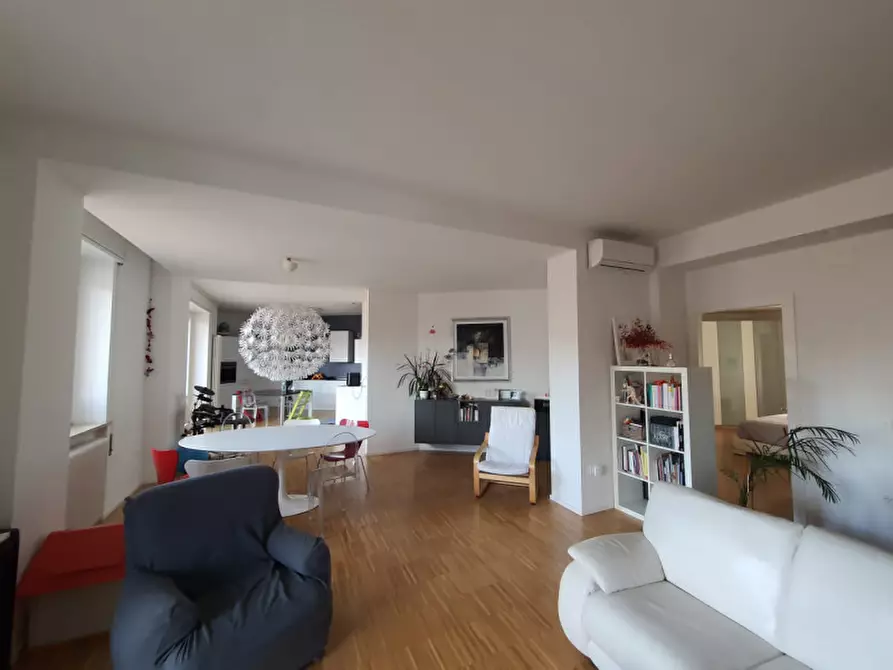 Immagine 1 di Appartamento in vendita  in Via Verdi a Rovigo
