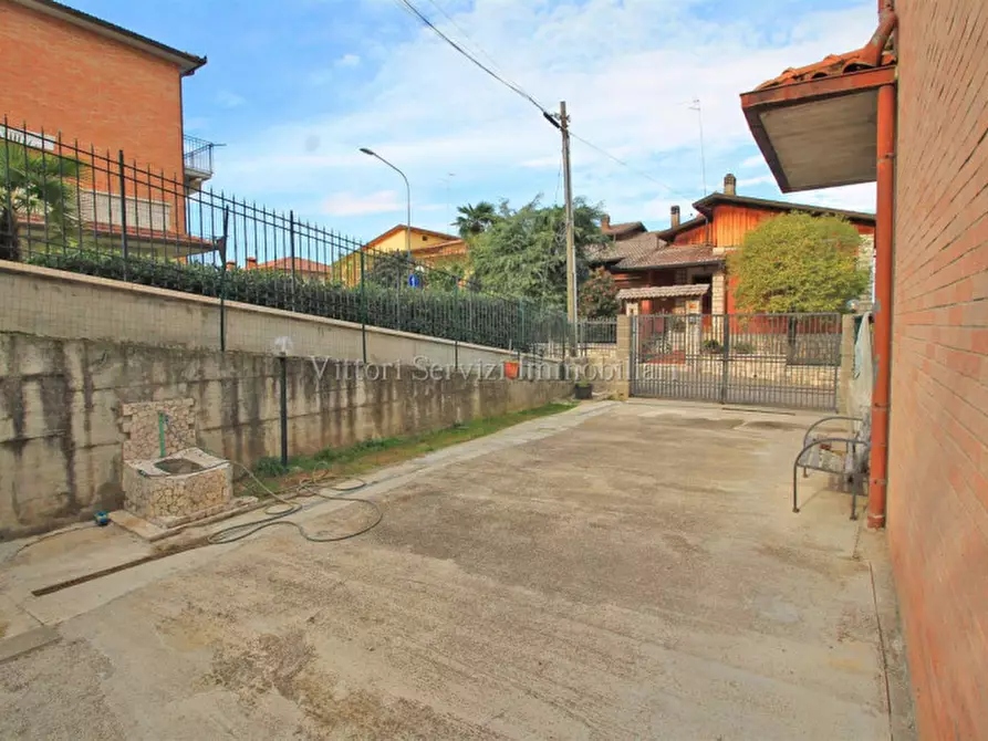 Immagine 24 di Appartamento in vendita  in Via Monte Bianco a Torrita Di Siena