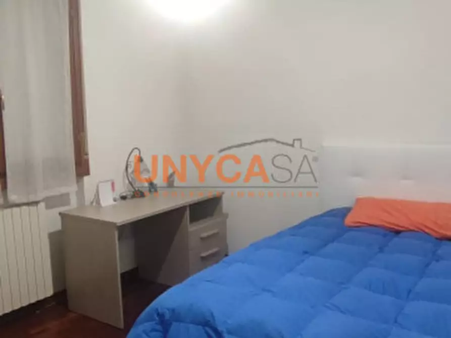 Immagine 1 di Appartamento in affitto  a Verona