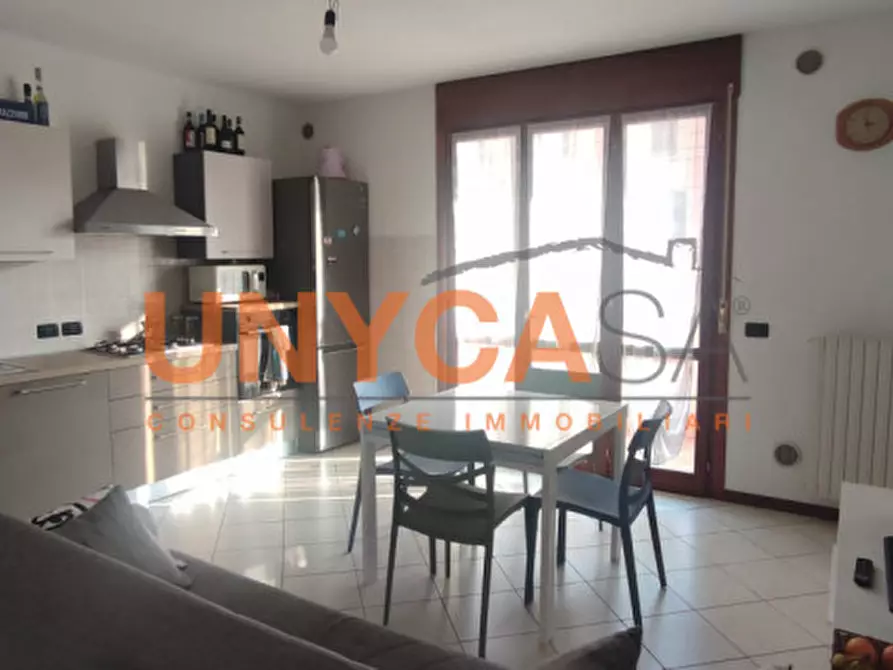 Immagine 2 di Appartamento in affitto  a Verona