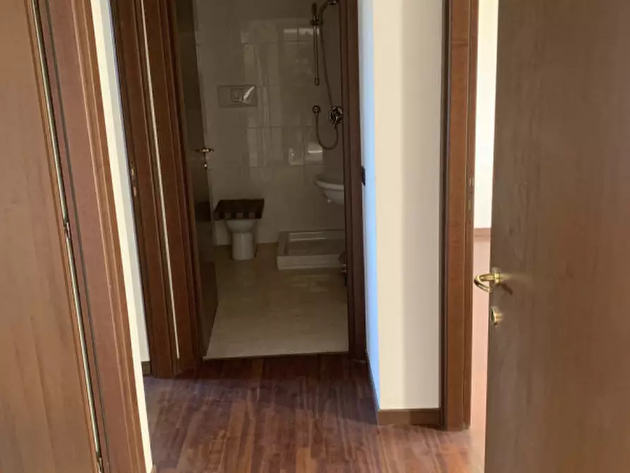 Immagine 5 di Appartamento in affitto  a Verona