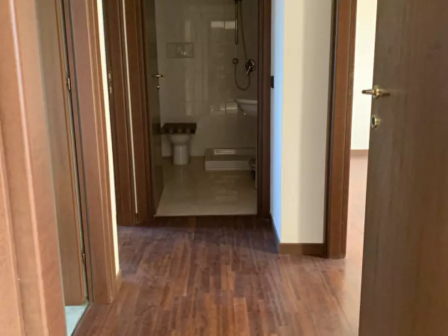 Immagine 6 di Appartamento in affitto  a Verona