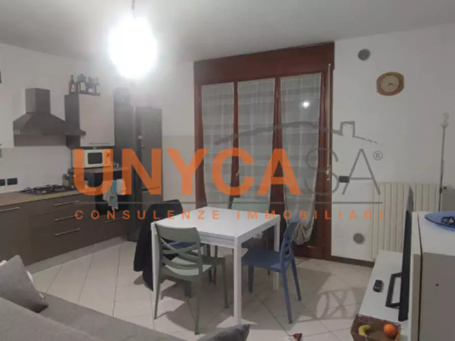 Immagine 8 di Appartamento in affitto  a Verona