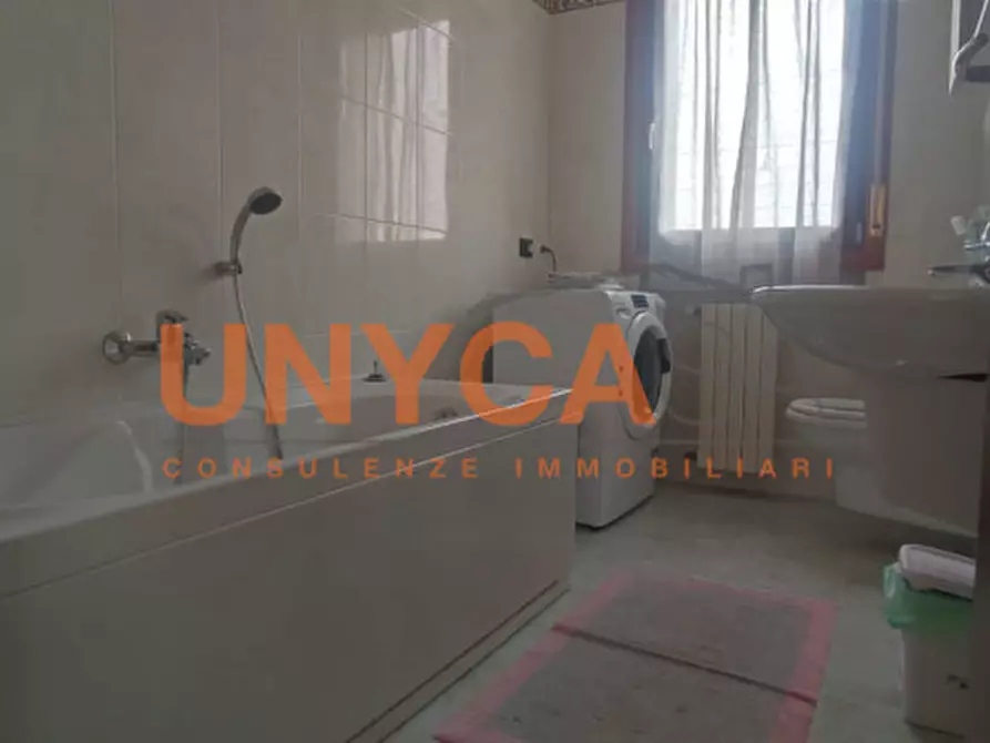 Immagine 9 di Appartamento in affitto  a Verona