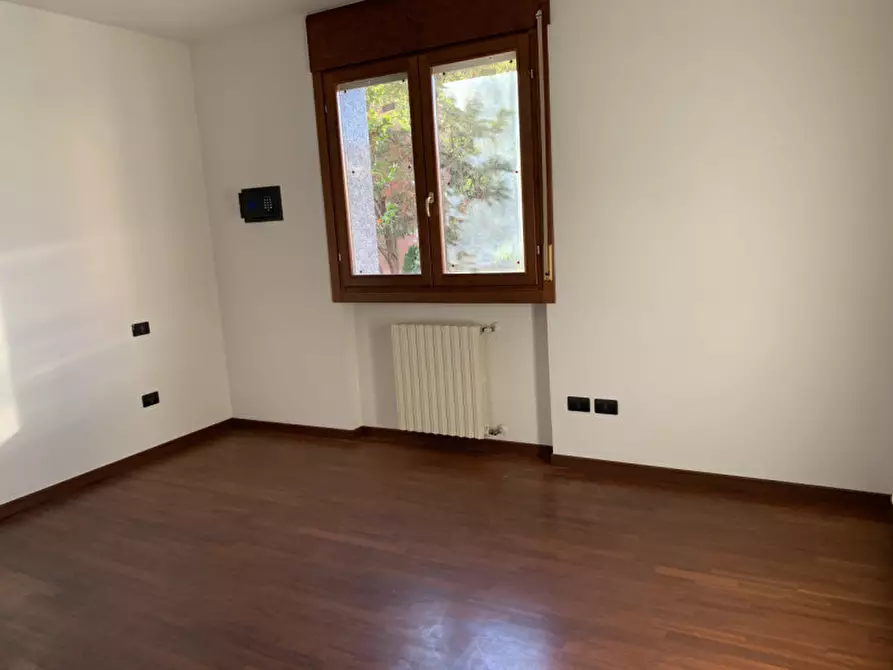 Immagine 9 di Appartamento in affitto  a Verona