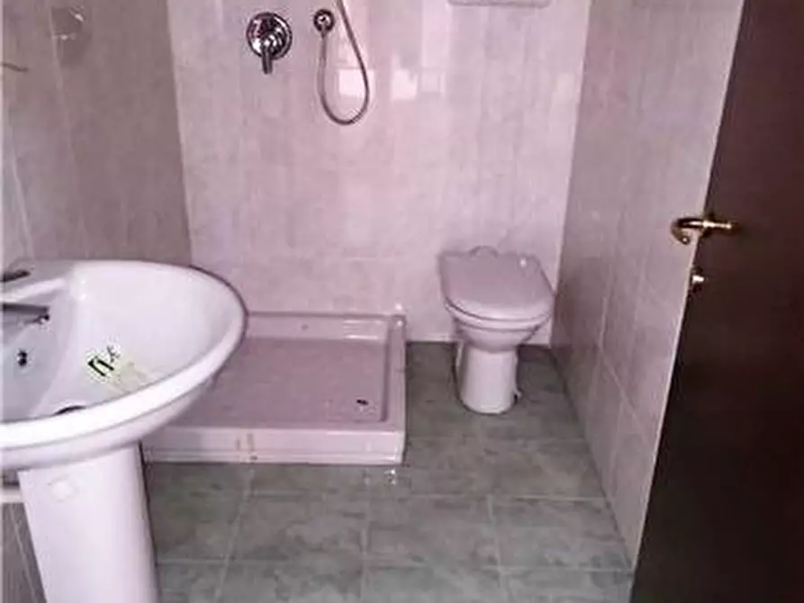 Immagine 11 di Appartamento in affitto  a Verona