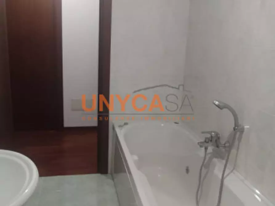 Immagine 13 di Appartamento in affitto  a Verona