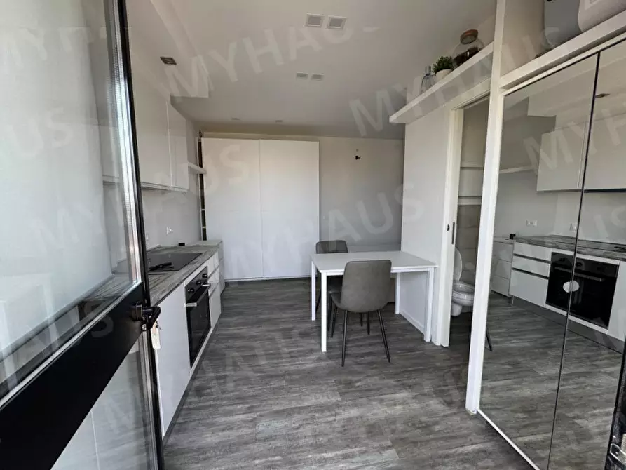 Immagine 3 di Appartamento in vendita  in Viale Raffaello Sanzio 36 a Cesenatico